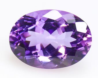 Faceted Oval Purple Amethyst Gemstone (18x13x9 mm, 12.80 Cts)