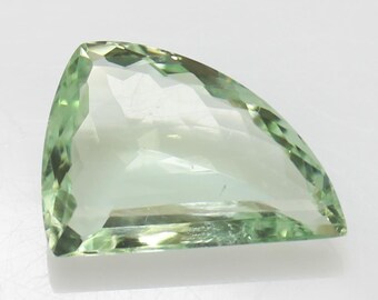 Faceted Green Amethyst Gemstone: 7.20 Carat Fancy Cut Stone