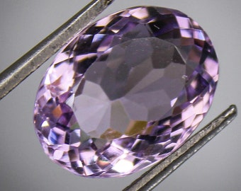 Natural Pink Amethyst Faceted Gemstone: Oval Jewelry Making (14x10x8 MM, 7.00 Cts)