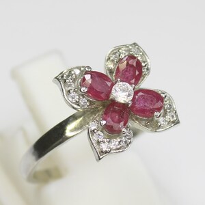 Naturlig rosa rubinring Fantastisk ring i 925 sterlingsilver, vacker ring, silverring med rubin och ädelstensblomma, alla amerikanska ringstorlekar tillgängliga