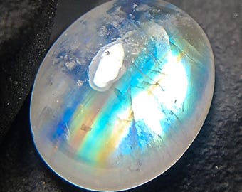 Oval Rainbow Moonstone Cabochon: 3.00 Carats, 10x8x4 mm