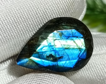 Faceted Pear Labradorite Gemstone: 12.55 Carat Loose Stone (19x14x8mm)