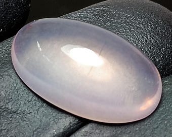 Pink Rose Quartz Cabochon: Oval Gemstone for Jewelry Making (9.35 Carats, 18x10x7 mm)