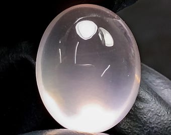 Oval Pink Rose Quartz Cabochon: 15.50 Carats, 16x13x9 mm