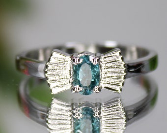 Natural London Blue Topaz Ring: .925 Sterling Silver, US Size 7