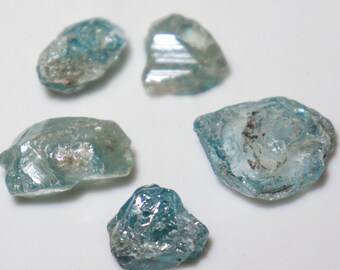 Raw Blue Zircon Crystals: 28.15 Carats, Jewelry Making