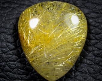 Golden Rutile Quartz Cabochon: Pear Gemstone (20x17x6 MM, 16.00 Cts)