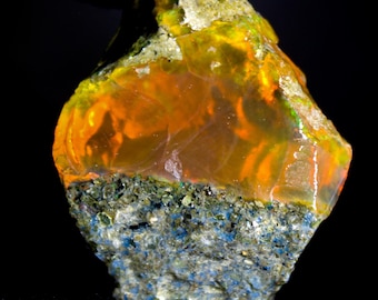 Natural Ethiopian Opal Raw Specimen: Rainbow Fire, 138.15 CTS