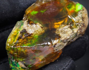 Natural Opal Raw, Specimen Opal Raw, Natural Ethiopion Opal Raw, Rainbow Fire, Opal Rough 51x28x18 MM, 151.70 CTS