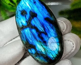 Oval Labradorite Cabochon: Natural Gemstone (63x30x8MM, 136 Carats)