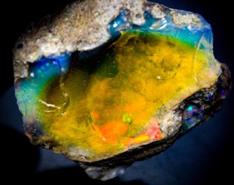 Crystal Opal Raw, Specimen Opal Raw, Natural Ethiopion Opal Raw, Rainbow Fire Opal, Opal Rough 40x36x17 MM, 140.90 CTS.