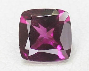 Natural Pink Rhodolite Garnet: 0.75 ct Faceted Cushion Cut Gemstone