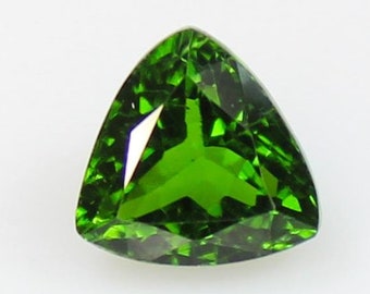 Dark Green Tourmaline Gemstone: Natural Trillion Cut, 1.55 CTS (7X7X5 MM)