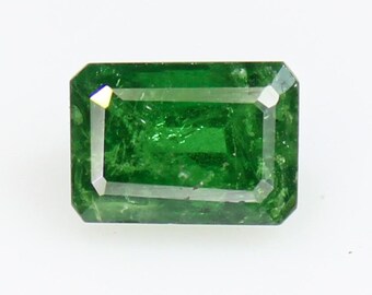 Natural Tsavorite Gemstone: 1.55 Carat Faceted Cushion Cut, 7x5x4 mm