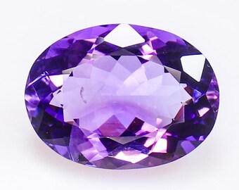 Natural Faceted Purple Amethyst Gemstone: Oval Cut (20x15x9 mm, 15.75 Cts)