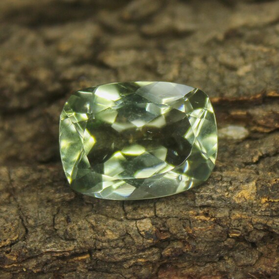 Faceted Green Amethyst Gemstone: 8.95 Carat Cushion Cut