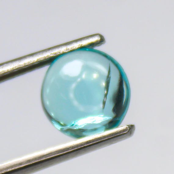 Natural Blue Apatite Cabochon: 1.30 Carat In Round Shape Gemstone, 7x7x3 mm