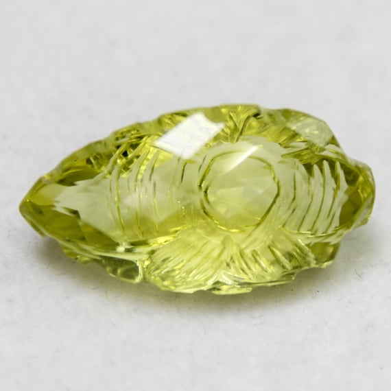 Natural Faceted Lemon Quartz Carving Gemstone: 21.75 Carat ( 26x14x10 mm Size )