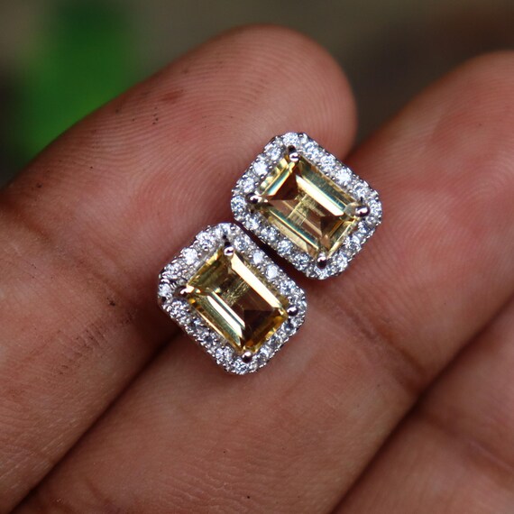 Hand Made Sterling Silver Studs Of Natural Citrine Studs , .925 Sterling Silver Beautiful Studs For Wedding Gift ,1.76 Gram Studs
