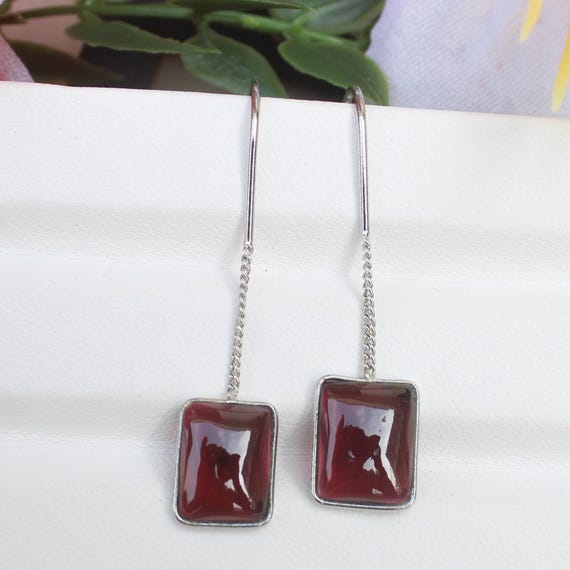 Natural Red Garnet Vintage Earring With 925 Sterling 2.30 Grams January Birthstone