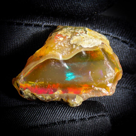 Crystal Opal Raw, Specimen Opal Raw, Natural Ethiopion Opal Raw, Rainbow Fire, Opal Rough 31x26x12 MM, 40.65 CTS