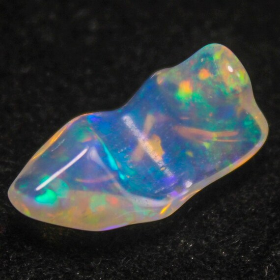 Ethiopian Fire Opal Tumble, Loose Gemstone (2.30 Carats)