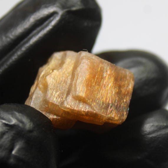 Raw Orange Sunstone Piece: Natural Gemstone for Jewelry Making (29.00 Carats, 16x15x14 mm)