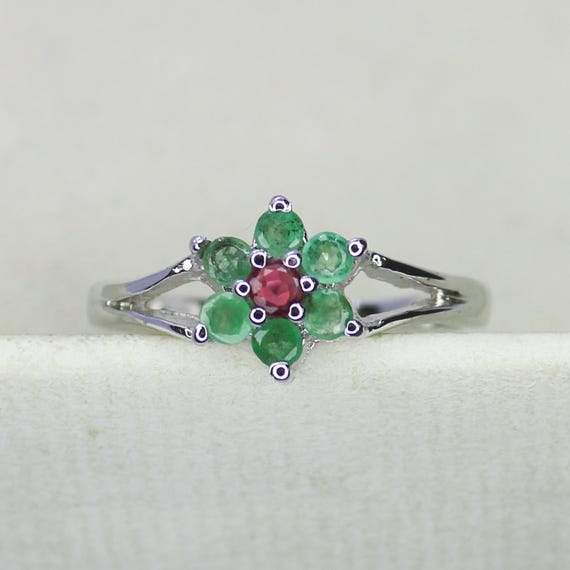 Red Garnet & Emerald Ring, .925 Sterling Silver, Floral Design