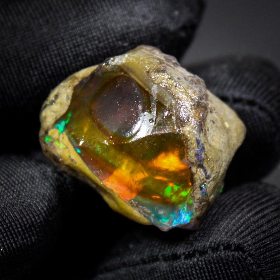 Natural Opal Raw, Specimen Opal Raw, Natural Ethiopion Opal Raw, Rainbow Fire, Opal Rough 26X19X17 MM, 42.55 CTS