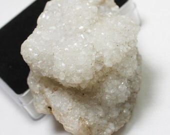 Natural White Crystal Druzy Raw Piece In Rough Shape 660 Carats 70x55x35 mm Size