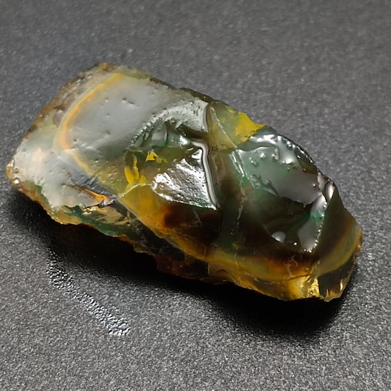 Natural Oil Ethiopian Opal Specimen, Rainbow Fire, Opal Rough (27x11x10 mm, 18.70 CTS)