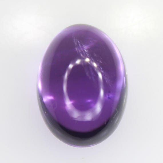Natural Purple Amethyst Cabochon Piece In Oval Shape 8.35 Carats 14x10x8 mm Size