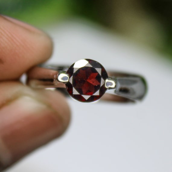Natural Red Garnet Ring, Amazing .925 Sterling Silver Ring , Beautiful Ring ,Silver Ring, Red Garnet Ring, U.S Ring Size 7