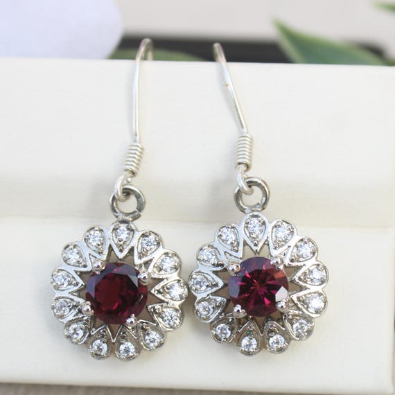 Natural Red Garnet Vintage Earring With 925 Sterling 5.15 Grams January Birthstone