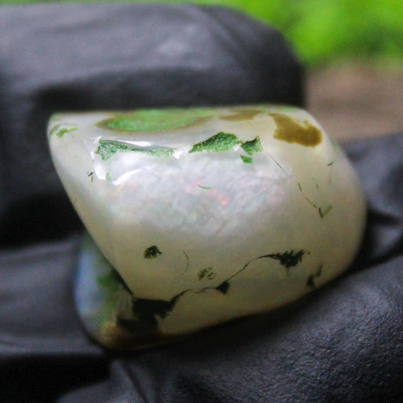 Ethiopian Opal Raw Specimen: Multi Fire Gemstone, 31.95 Carats