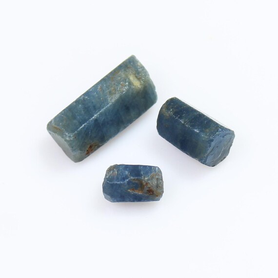 Raw Blue Sapphire Crystal Lot (14.20 CTS, 7-15 MM)