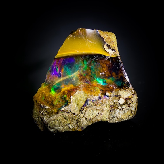 Natural Ethiopian Opal Raw Specimen: Rainbow Fire, 133.65 CTS