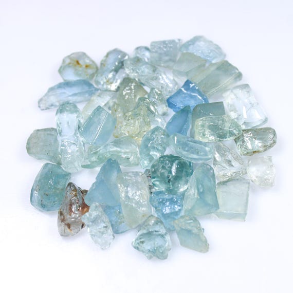 Aquamarine Crystal Raw Stone , Raw Aquamarine , Gemstone Raw , Aquamarine Tumble Loose Stone , Special Gift , Quartz Raw , Birthday Gift