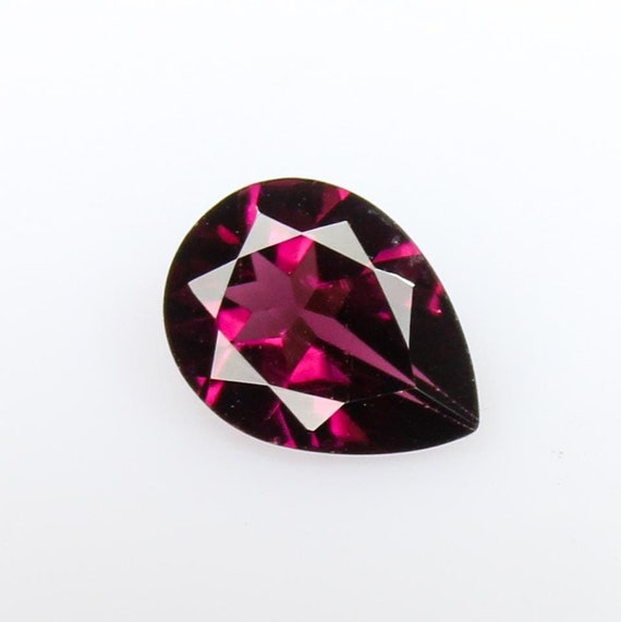Natural Pink Garnet Faceted Pear Shape ,Rhodolite Garnet, Loose Gemstone ,8x8x6 MM, Weight - 1.25 Cts, Making For Jewelry, Pendent, Ring.