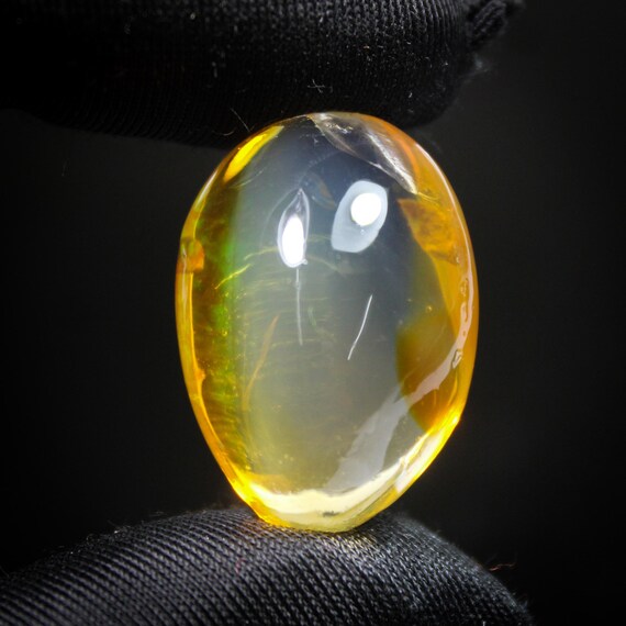 Opal Raw Crystal , Opal Tumbled, Natural Specimen Opal, Opal Smooth Polished Raw, Opal Crystal, Opal Rough 25.00 Carats, 23x16x12mm