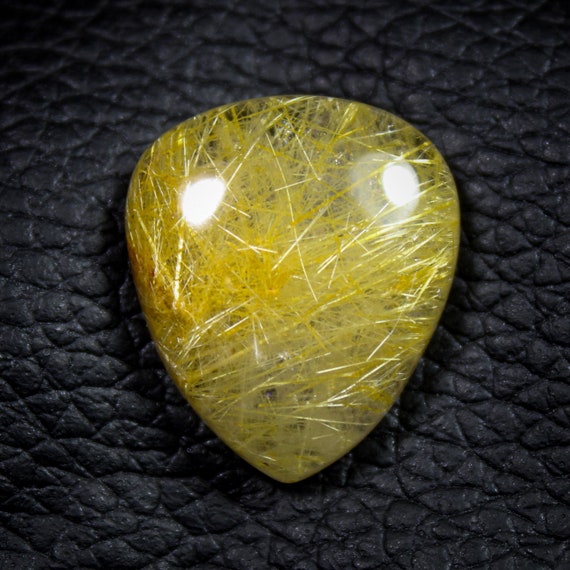 Golden Rutile Quartz Cabochon: Pear Gemstone (20x17x6 MM, 16.00 Cts)