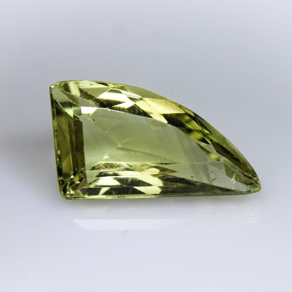 Canine Cut Lemon Quartz Gemstone: Faceted Yellow Jewelry Stone (20x12x8 MM, 11.50CT)