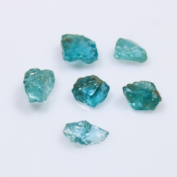 Natural Apatite Rough Stone 6 Pcs, 16.00 Carat Raw Apatite Crystal, Raw Apatite Chunks, Raw Apatite, Raw Apatite for Jewelry, 9 MM TO 12 MM