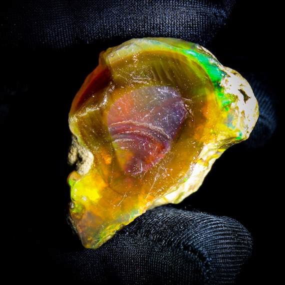 Natural Opal Raw, Specimen Opal Raw, Natural Ethiopion Opal Raw, Rainbow Fire, Opal Rough 40x30x20 MM, 106.40 CTS