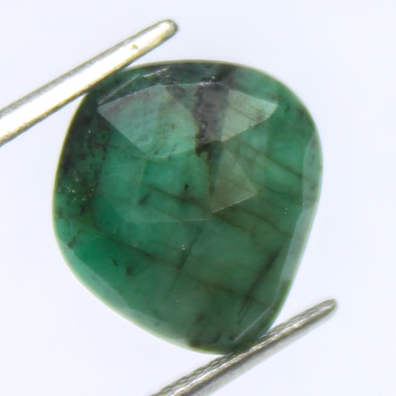 Natural Faceted Rose Cut Green Emerald Gemstone: 5.00 Carat Fancy Cut