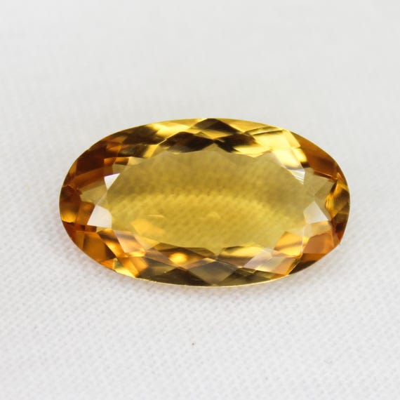 Faceted Yellow Citrine Gemstone: 5.36 Carat Oval Stone for Jewelry