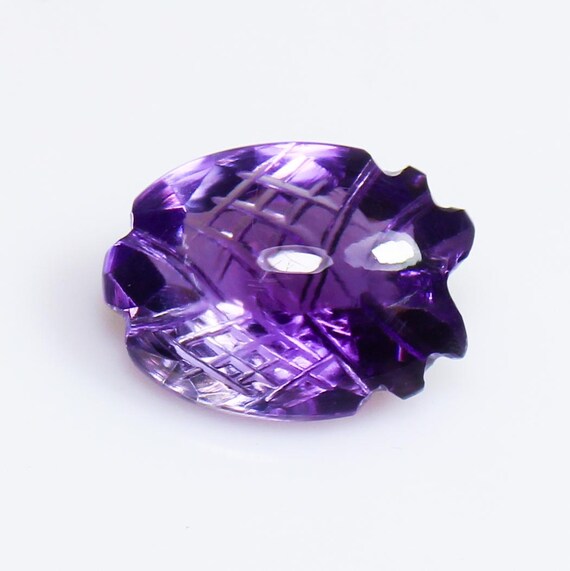Natural Purple Amethyst Carving: Oval Loose Gemstone (10.50 CT, 17x13x9 mm)