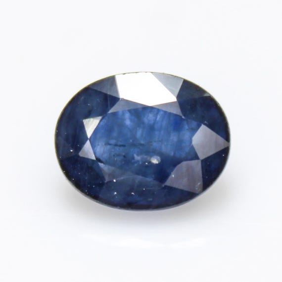 Faceted Oval Blue Sapphire: 3.17 ct Natural Gemstone