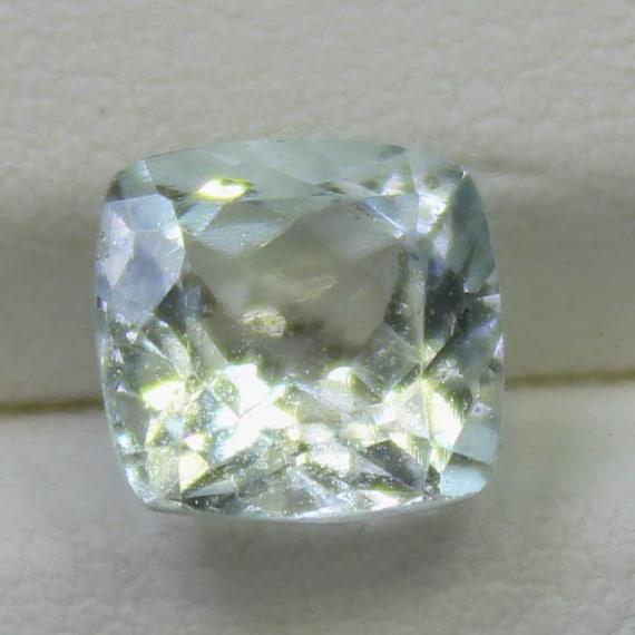 Faceted Aquamarine Square Gemstone: 1.60 Carats, 7x7x5 mm