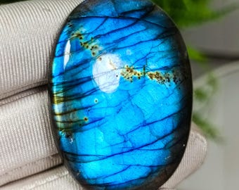 Blue Flash Labradorite Cabochon: Oval Healing Crystal (44X33X9 mm)